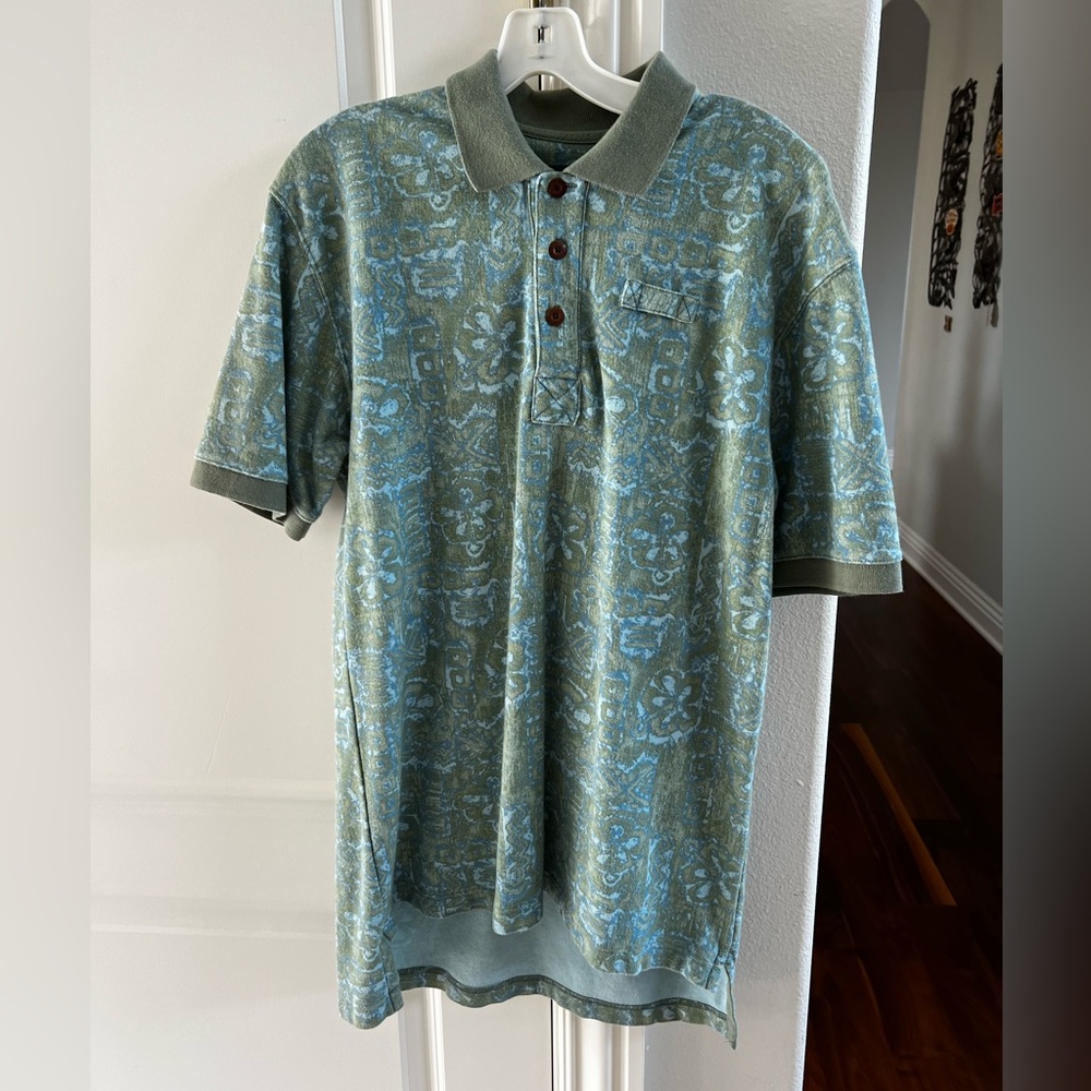 CLEARANCE Men’s Medium Orvis Green & Blue Floral Collared T-Shirt